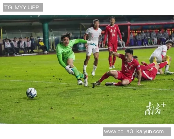 省港杯次回合中国香港队阵容公布孙铭谦梁诺恒劳烈斯领衔出战 省港杯次回合中国香港队阵容公布孙铭谦梁诺恒劳烈斯领衔出战